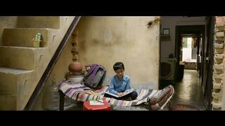 Bacchi Ke Liye Jhooth Bola | Hindi Medium (Movie Scene)