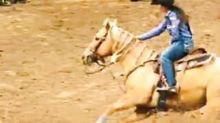 Emily grace barrel race #BarrelRacing #RodeoLife #HorseLover