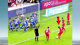 Definisi "Kerja kelompok tapi yang kerja cuma satu orang" ????⚽️