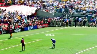 Momen Roberto Baggio yang "mati berdiri" di final Piala Dunia 1994 adalah salah satu tragedi paling ikonik