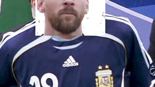 Tepat 20 tahun terpisah, tetapi Lionel Messi yang sama. 2