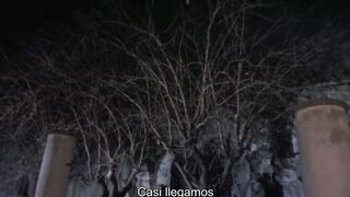 cuchillos en la oscuridad.