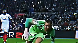 Marc-André ter Stegen adalah kiper profesional asal Jerman ????????????⚽️