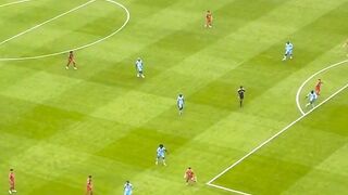 Jujur aja, harusnya bola itu milik Bruno! ????????????