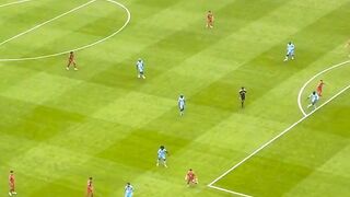 Jujur aja, harusnya bola itu milik Bruno! ????????