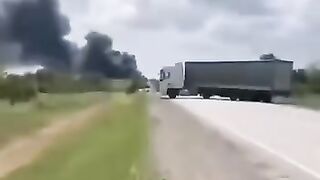 Чебурашка питає Гену