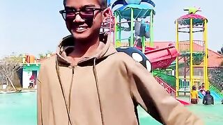 malah mendesah SIALAN????