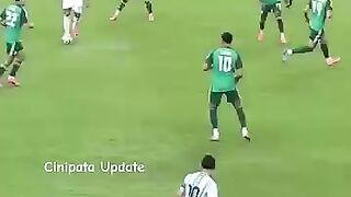 Messi Magic in the Stadium - Argentina vs Algeria _ World Cup 2026