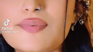 Beautiful Girl 220