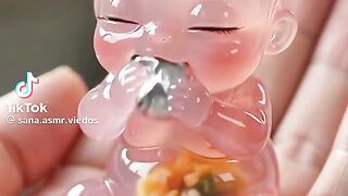 Jelly Baby Eating