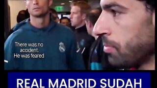 ???????? Saat Mo Salah meninggalkan lapangan di final Liga