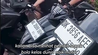 Momen Viral Dean Huijsen Belajar Naik Motor Matic Saat Liburan di Bali