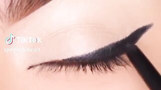 Glamours Eyes Makeover 17