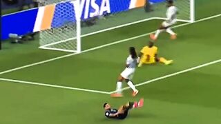 Brazil is boom???????????? what a gool brazil team. World cup gool