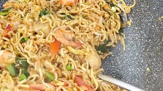 Resep Mie Balap Medan ala Rumahan, Enak, Gurih & Bikin Nagih! ????????