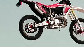 Keahlian yang mantap Turnamen Motor Trail