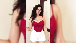 Indian Girl Bhupriya Verma Dance