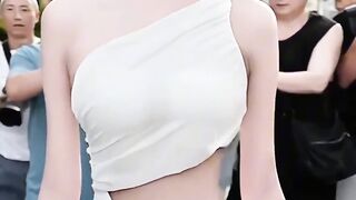 Chinese girls street fashion
