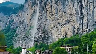 Lauterbrunnen,Switzerland ???????? #nature #mountains #beautiful #travel #shortsfeed #switzerland [1080p]