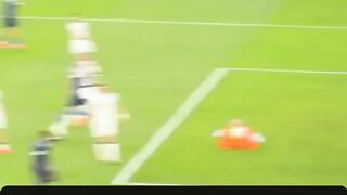 Bungkam Irak Tiga Gol Tanpa Balas, Les Bleus Sempurna di Grup I!