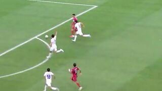 Cristiano Ronaldo kembali menunjukkan mengapa namanya masih ditakuti lawan!