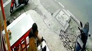 Video mobil listrik