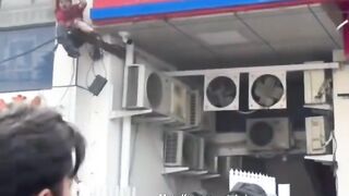 Kebakaran Tewaskan 15