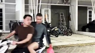 Kalo ada yang ribet kenapa harus gampang?