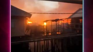 Kebakaran besar melanda Klademak Pantai
