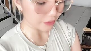 POV: A woman's daily life