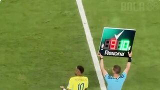 Neymar baru saja kembali ke kancah sepak bola internasional setelah lama dinanti