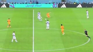 ???? Bola Mustahil Dari Messi