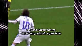 Ada satu teknik yang bikin sepak bola jadi seni, yaitu Trivela!