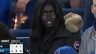 her beauty stole the spotlight.