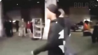 Ronaldinho adalah salah satu dari hanya 39 pemain dalam sejarah video game FIFA yang menerima peringkat keterampilan bintang lima