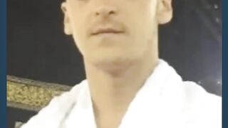 Dukung Palestina, Ozil kena serang kelompok Yahudi!
