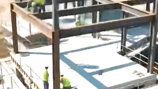 Luxury Mansion Build In 10 Seconds