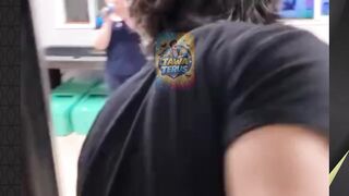 anak durhaka gak sih ini kategorynya ? wkwkw