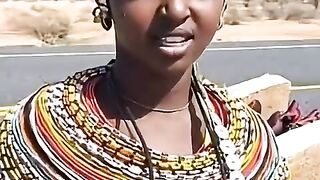 Une Dame qui qui récite le coran sourate