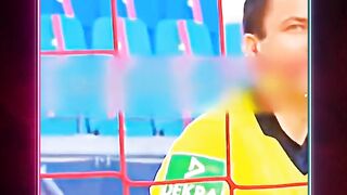 Ketika Neuer Menjadi Tukang Dadakan ????