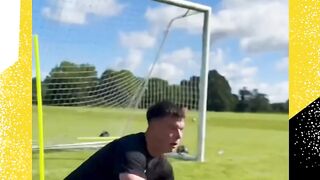 Menjadi pahlawan saat cleansheet