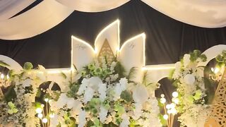 Tema bunga segar dan alami