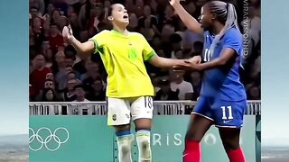 🎭 Dari sepak bola ke seni peran, aktingnya dapet nilai berapa nih gaes? 😂