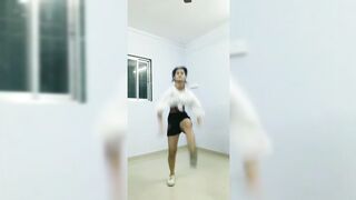 Indian Girl Nandini Mishra Dance 11