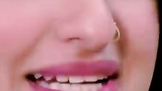 Piyar karne keliye pehchan ki naheen dil ki zaroorat hoti hae