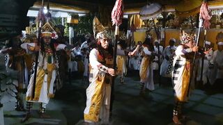 Baris Gede Dance