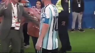 Saat itu, Messi baru berusia 19 tahun
