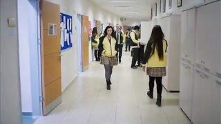 77. Amanecer (Gunesi Beklerken), en español