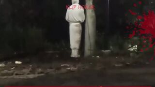 Viral Video Penampakan Pocong di Depan Rumah Warga