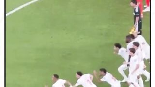 Begitu peluit terakhir berbunyi